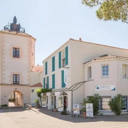 Au Calme, Au Coeur Du Golf - Piscine Apartmán *