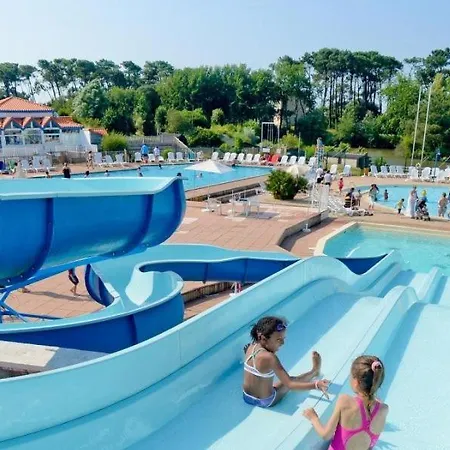 Apartment Au Calme, Au Coeur Du Golf - Piscine