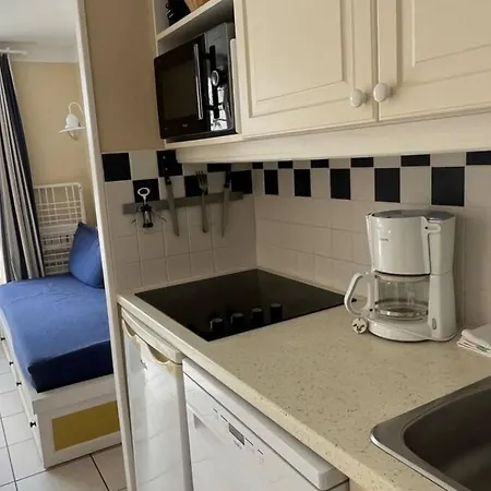 Au Calme, Au Coeur Du Golf - Piscine Apartmán *